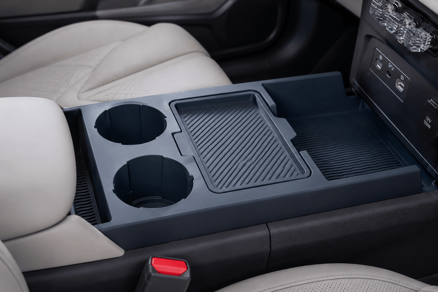 BYD Leopard 7 Titanium 7 Center Console Down Storage Box Installed in Vehicle