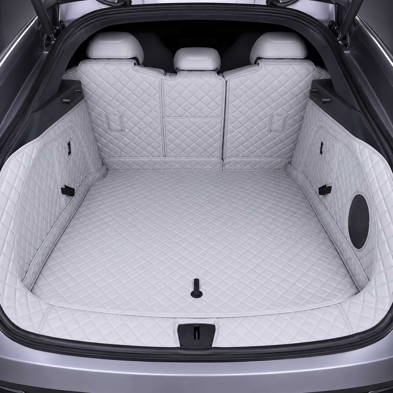 Premium quilted cargo liner installed in the BYD Sealion 7 EV, providing full trunk coverage and protection against dirt, spills, scratches, and everyday cargo wear. Designed for a factory-style fit and enhanced interior appearance.