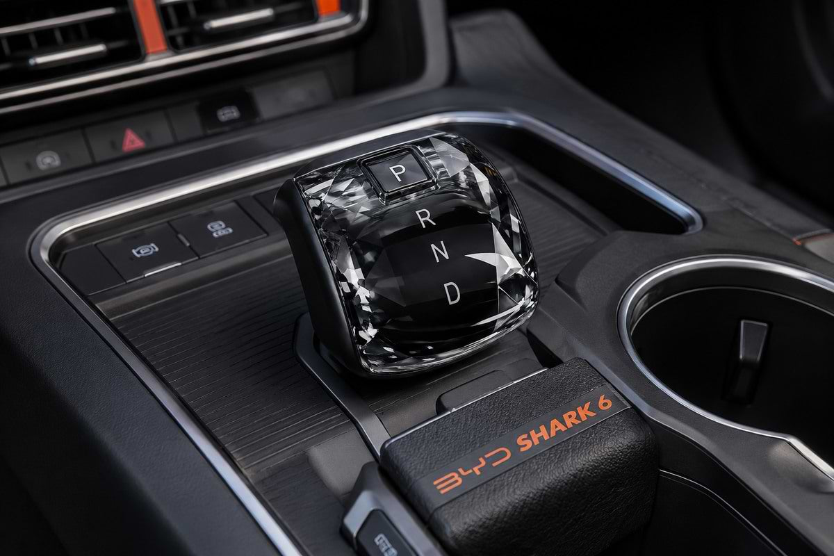 BYD Shark 6 crystal gear shift lever cover installed in center console interior